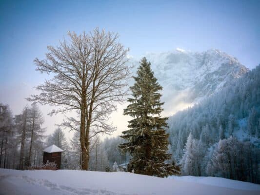 ¿Por qué visitar el Paso de Vršič en Eslovenia, cerca de Kranjska Gora, en invierno?