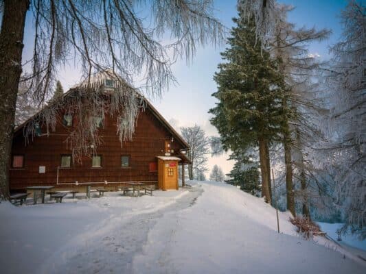 ¿Por qué visitar el Paso de Vršič en Eslovenia, cerca de Kranjska Gora, en invierno?