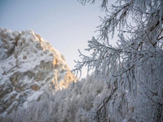 ¿Por qué visitar el Paso de Vršič en Eslovenia, cerca de Kranjska Gora, en invierno?